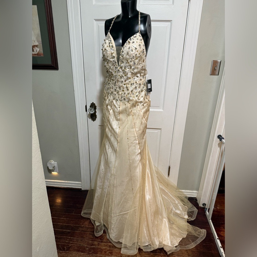 NEW Champagne Cream Beaded Prom Homecoming Pageant Formal Long Dress Size 8